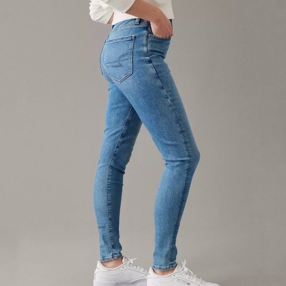 American Eagle (AEO) Jeans Super Hi-Rise Jegging Medium Vintage Sz 8 Short EUC - Picture 2 of 12